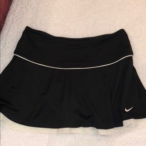 Nike Dry Fit Black Skirt w BuiltIn Shorts Size S!